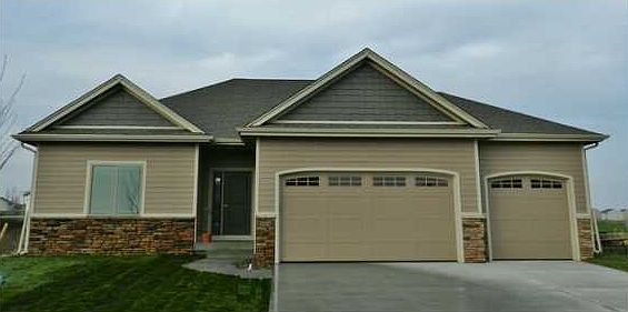 1st image of 514 NW Horizons Ct