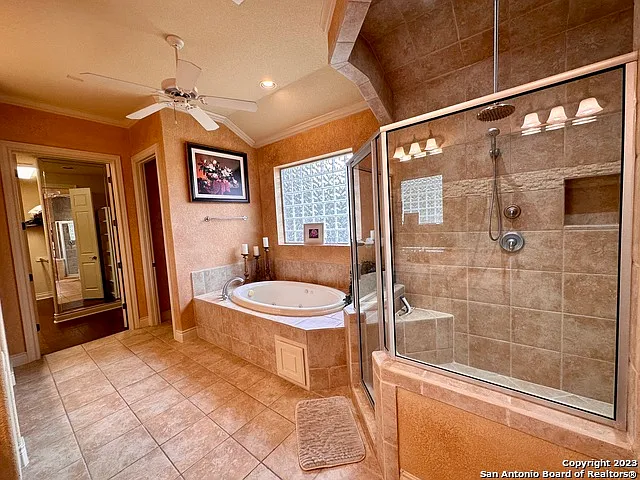 402 Cameron Cir — Photo 17