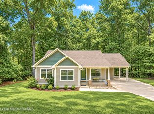 509 Vista Wood Dr, Dadeville, AL 36853