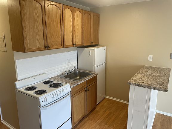 4th image of 225 N Sherwood St APT 2F