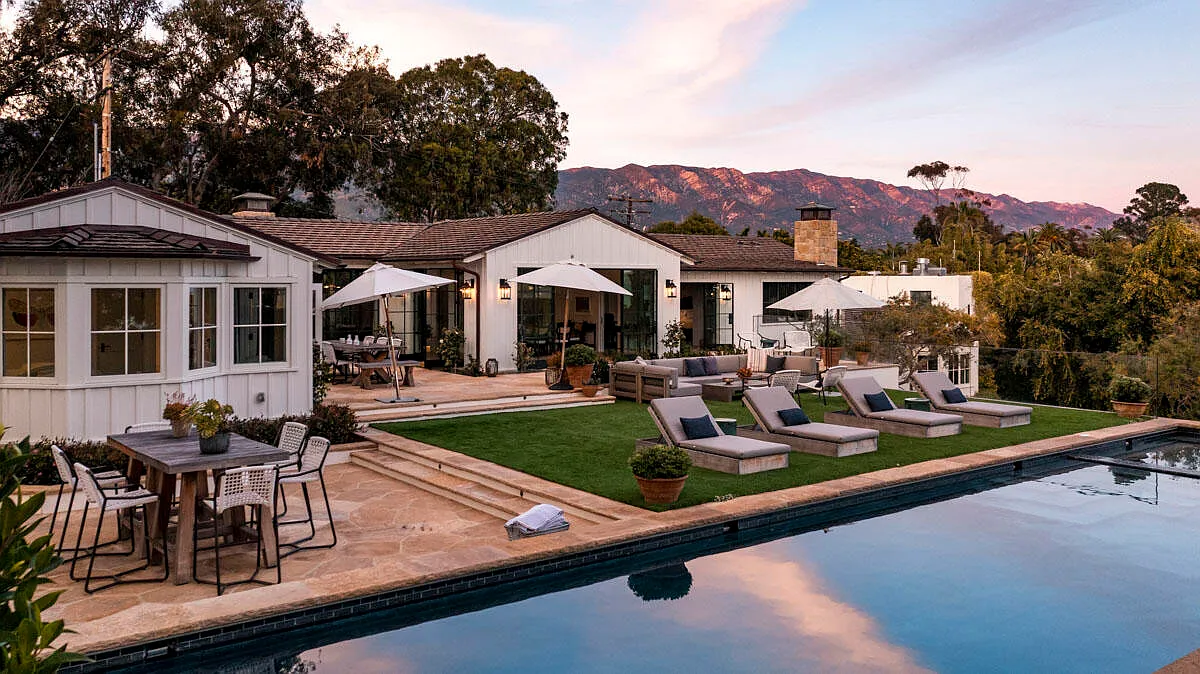 4 bed, 4.5 bath, 4512 sqft, $80,000 — Photo 4