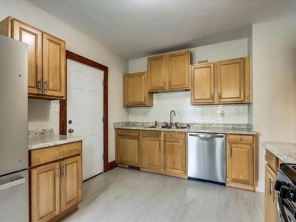 1st image of 1703 W Custer Ave #1703