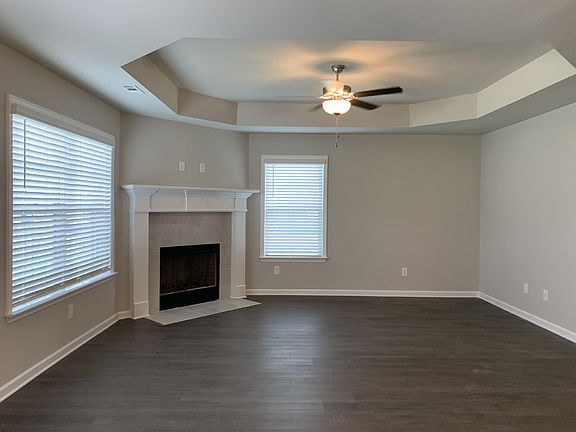 3rd image of 101 Ocean Springs Ave