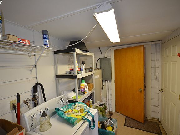 5th image of 905 Lincoln St