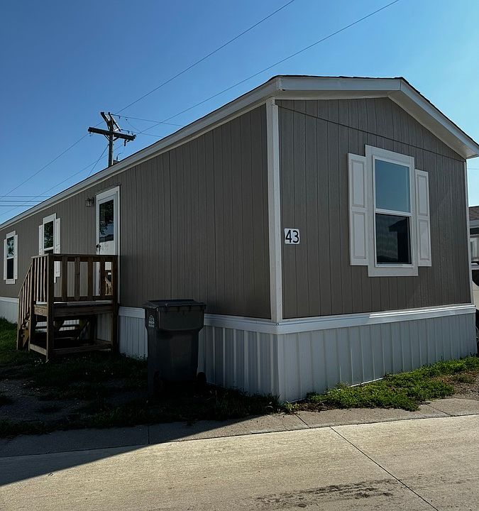 1st image of 700 E 6th St Lot 43