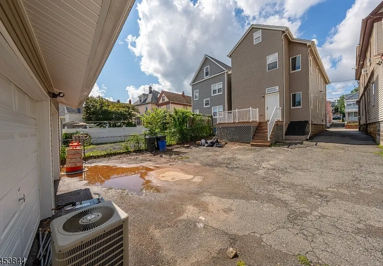 136 Elm St #1 — Photo 17