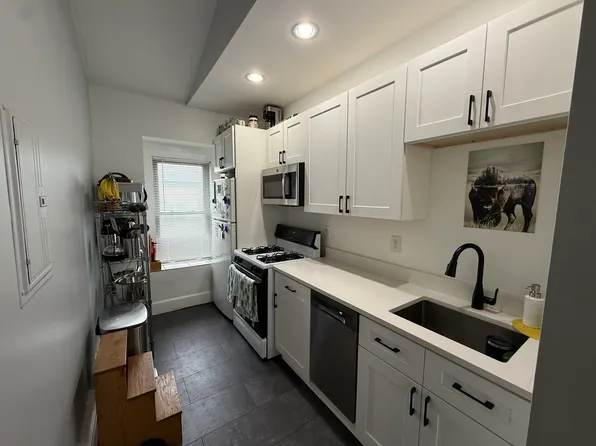 28 Maverick St APT 3, Boston, MA 02128