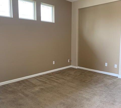 2nd image of 979 San Carlos Ave
