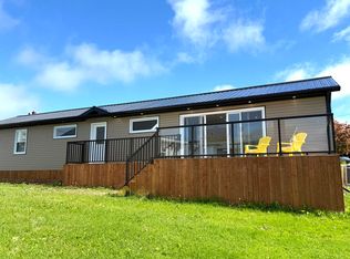 10 Sutherland Ave, Souris, PE C0A 2B0