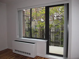 Rented by Metropolis Real Estate of Manhattan