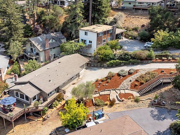 4th image of 497 Estrella Dr