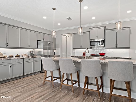 5th image of 5038 NW 35th Pl