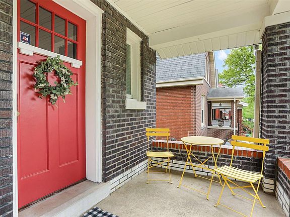 3rd image of 5246 Sutherland Ave