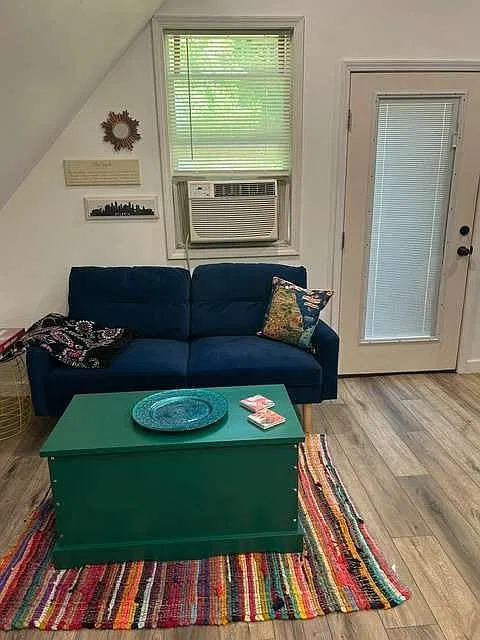 1 bed, 1.0 bath, 450 sqft, $1,500 — Photo 2