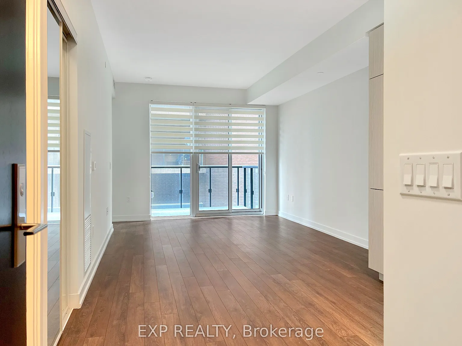 1 bed, $2,300 — Photo 2