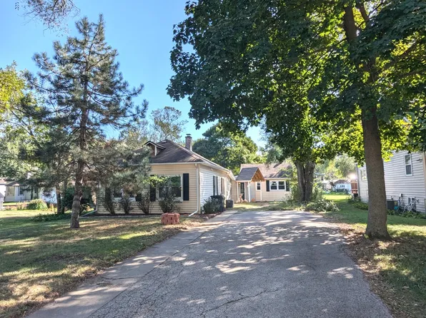 3205 E Bend Dr, Algonquin, IL 60102