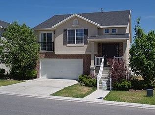 10877 Pine Shadow Rd, South Jordan, UT 84095