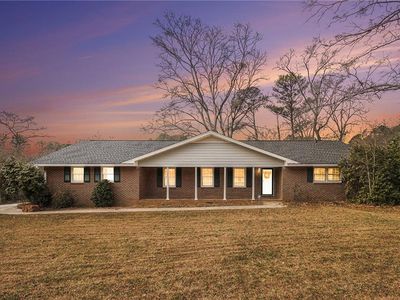 401 Lakeshore Dr, Fayetteville, GA, 30214