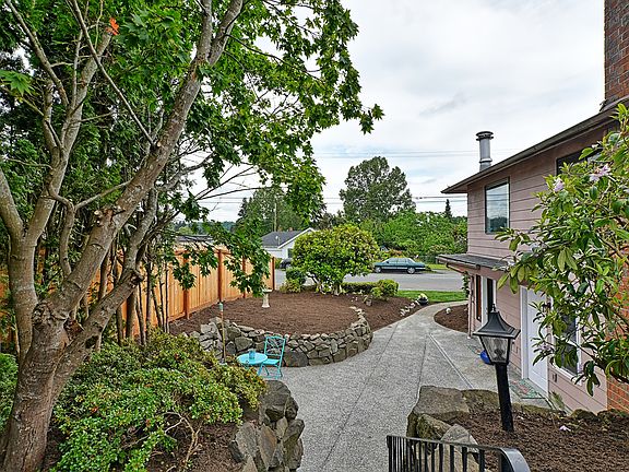 5th image of 526 Avenue A #3