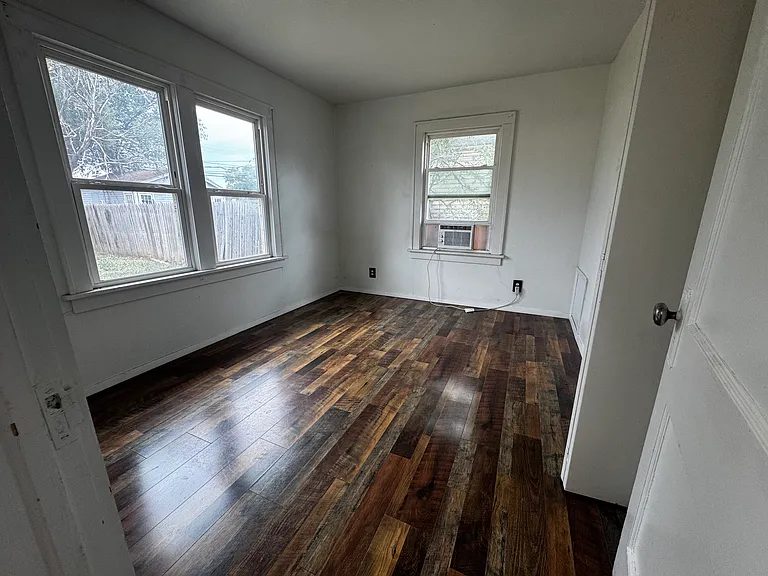 3609 S Polk St — Photo 9