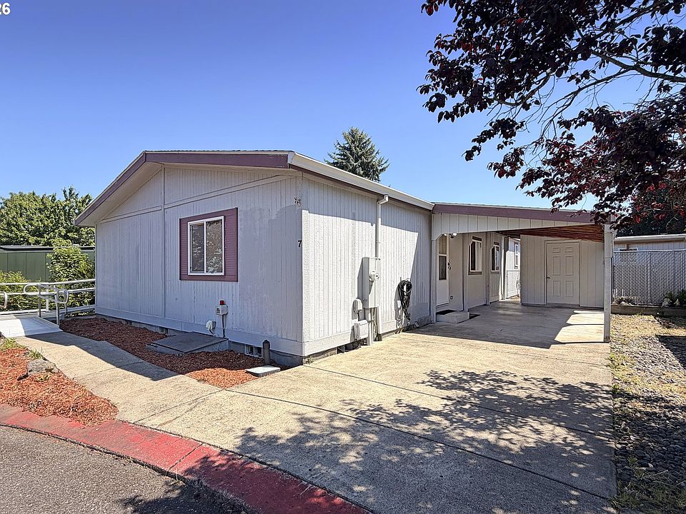 1st image of 2742 NE 201st Ave Unit 7
