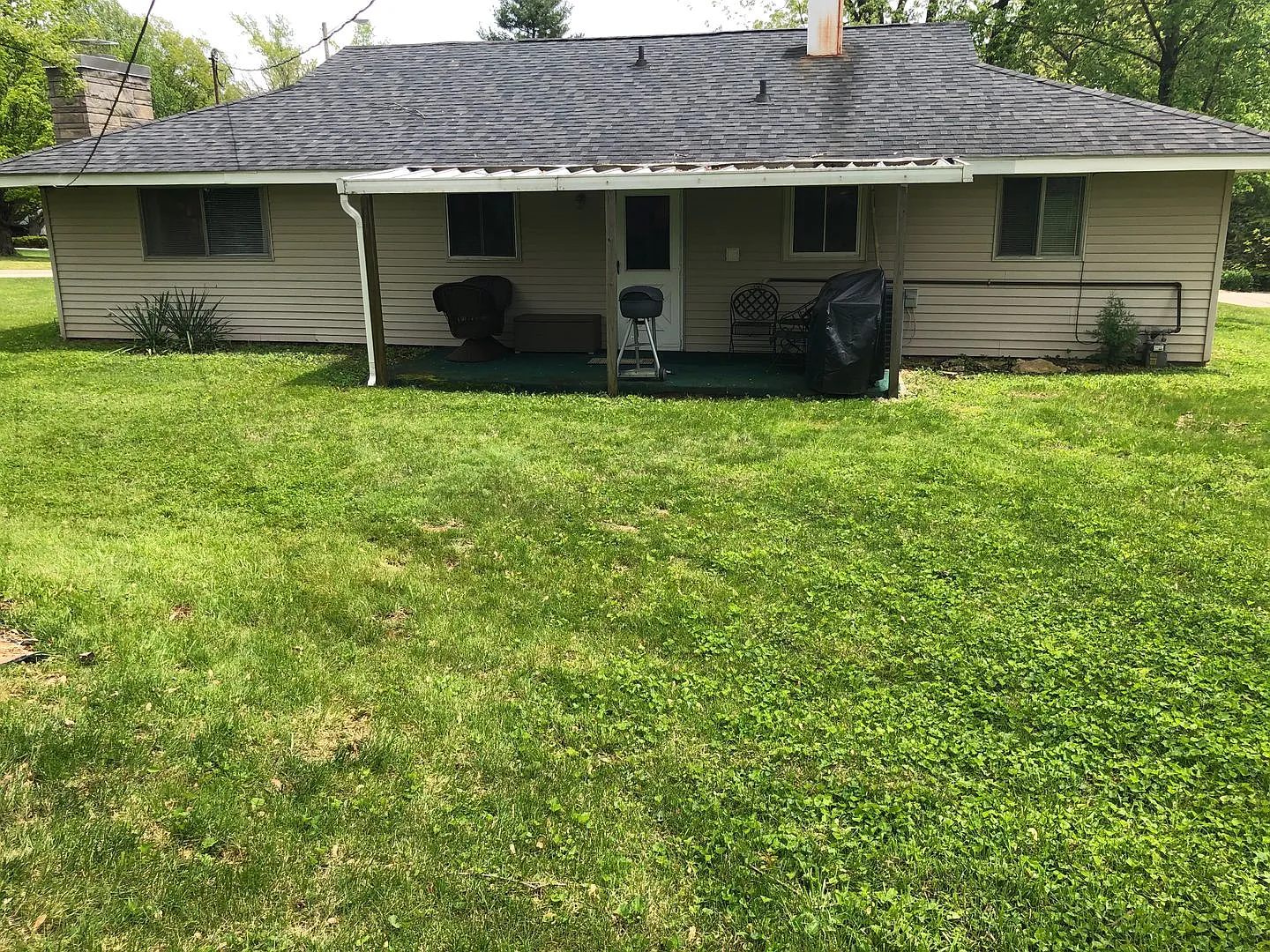 3 Bedroom Ranch Home Avail August 2026; Monthly Rent $1,650 — Photo 4