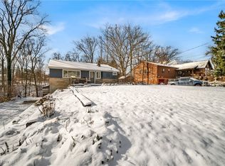 577 Grayton Rd, Berea, OH 44017