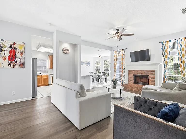 10217 Napa Valley Dr — Photo 17