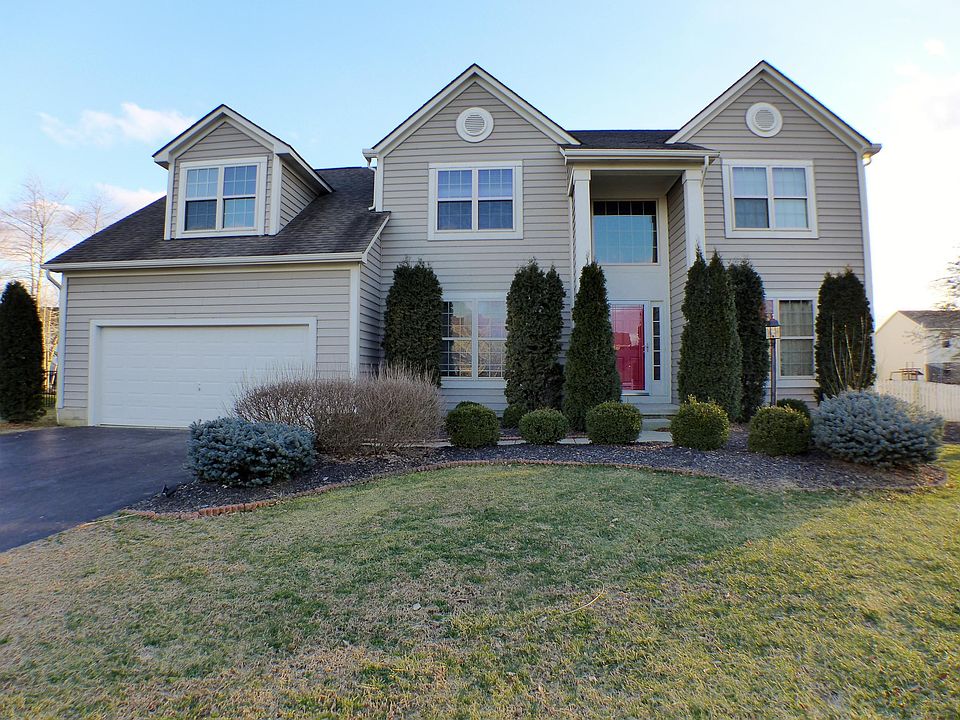 1st image of 113 Blaine Ct