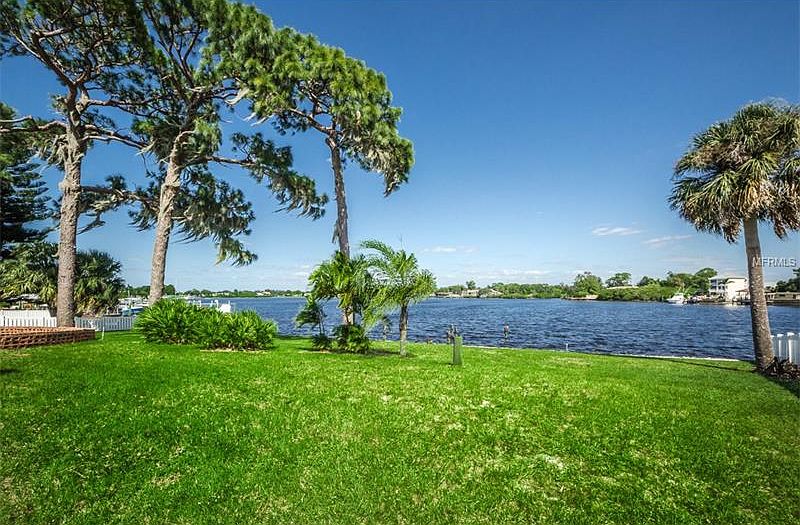 1st image of 626 Bayshore Dr
