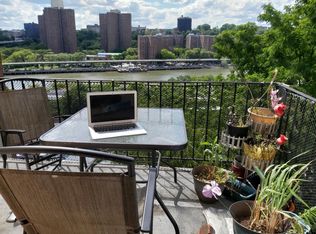 907 Summit Ave, Bronx, NY 10452