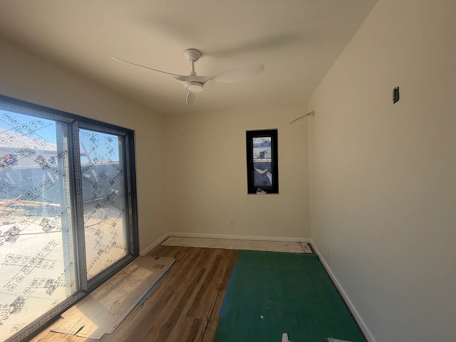 3 bed, $4,400 — Photo 4