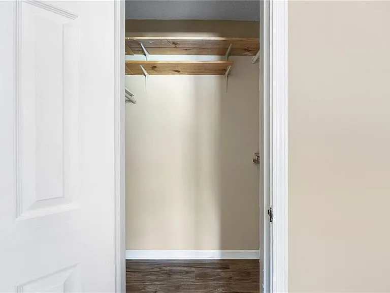 2898 Lakemont Dr SW — Photo 17