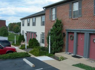 89 Westpointe Ln, Ephrata, PA 17522