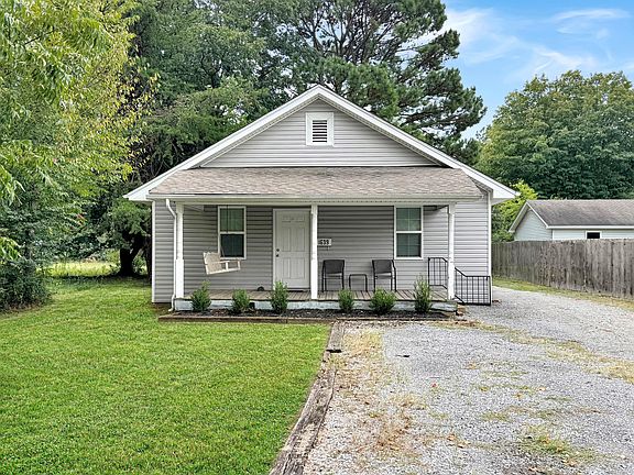 2nd image of 1639 Farmer Ave