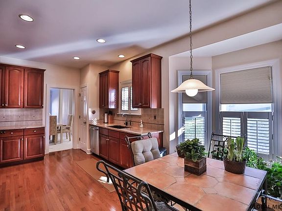3rd image of 6 Antonia Ct