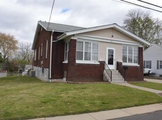 721 Fannie Ave, Saint Louis, MO 63125