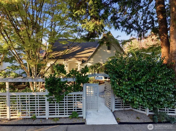 2400 E Roanoke Street, Seattle, WA 98112
