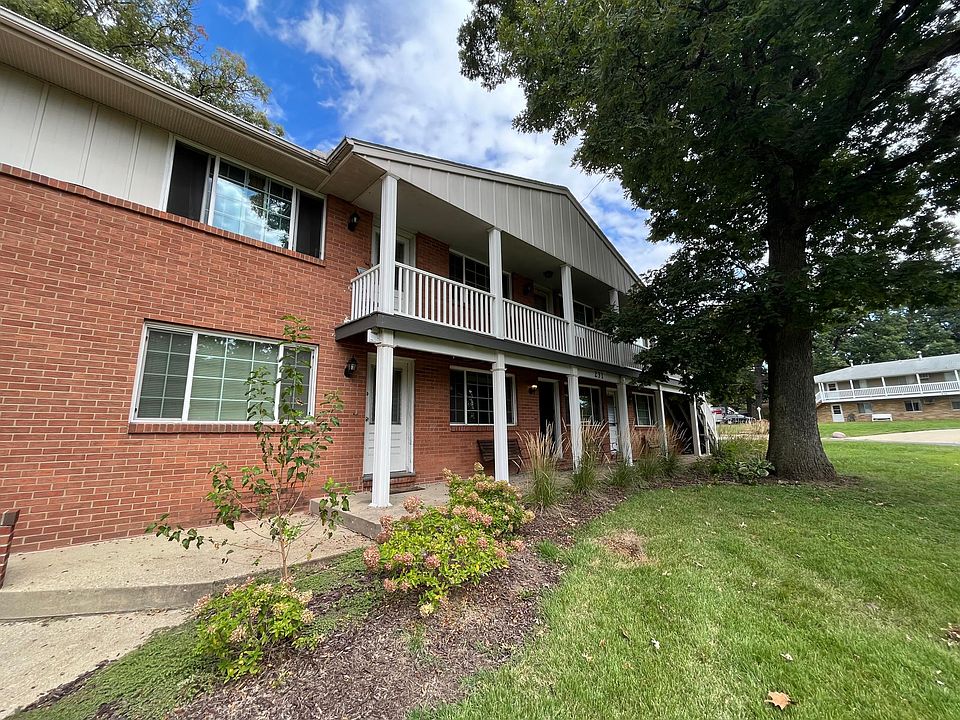 1st image of 232 E Oak Cliff Ct #2