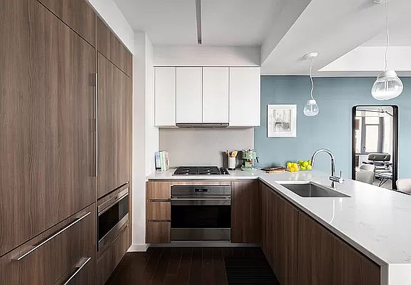 4th image of 591 3rd Ave Penthouse C