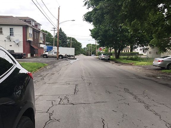 5th image of 317 Hubbell Ave