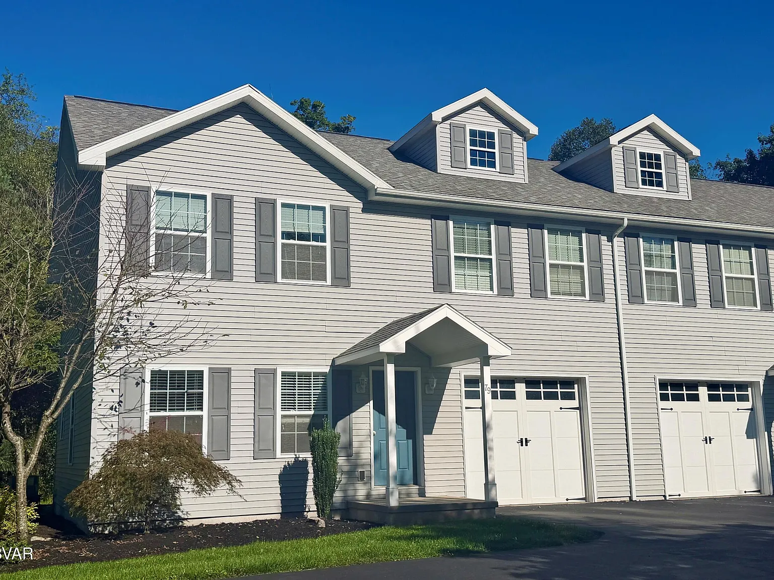 3 bed, 2.5 bath, 1646 sqft, $1,850 — Photo 1