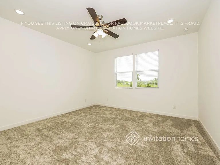 833 Molly Ln — Photo 10