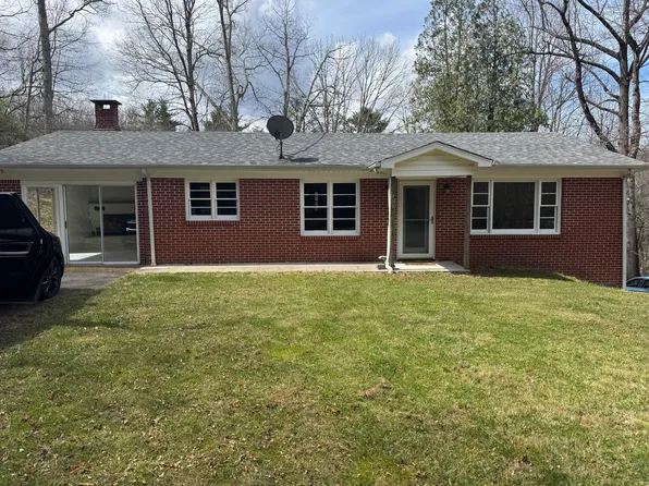 82 Tempie Mountain Rd, Spruce Pine, NC 28777