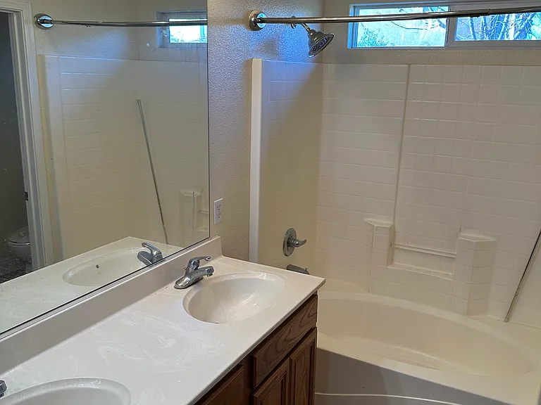 3607 Monroe Dr — Photo 12