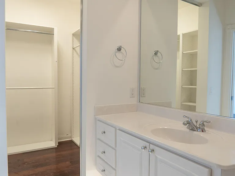 186 Soriano Dr — Photo 25