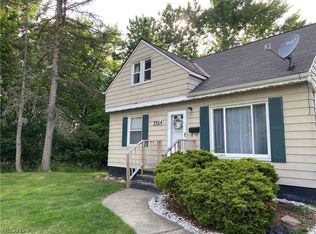 5524 Morgan St, Maple Heights, OH 44137
