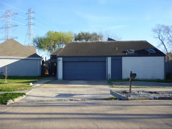 11003 Colebrook Dr, Houston, TX 77072