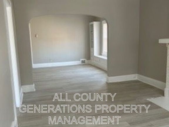 4th image of 4512 E 131st St #1