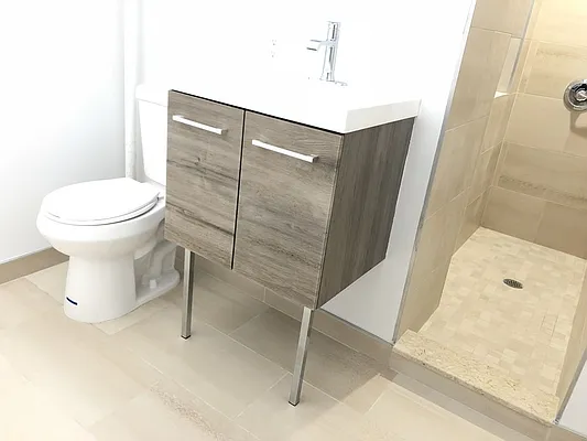 Rented by Sky Management | media 10